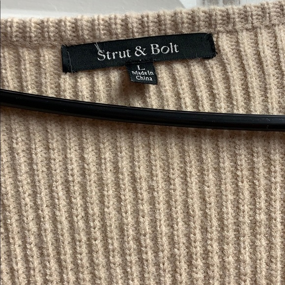 Sweater - Picture 5 of 7